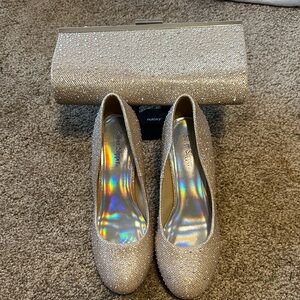 Women's Sparkling Heels and Clutch - Gold